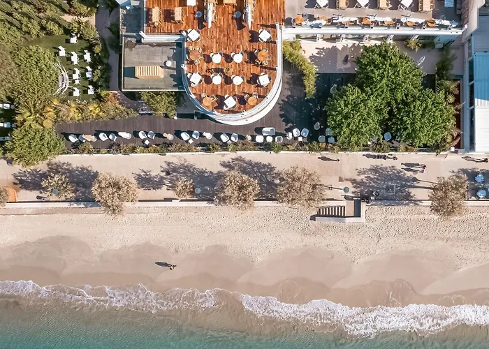 Grand Hotel Des Sablettes Plage, Curio Collection By Hilton